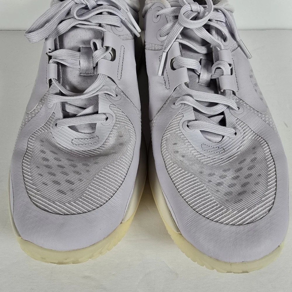 Lululemon Strongfeel Trainers Athletic Shoes Womens Light Lilac Size 10 Workout